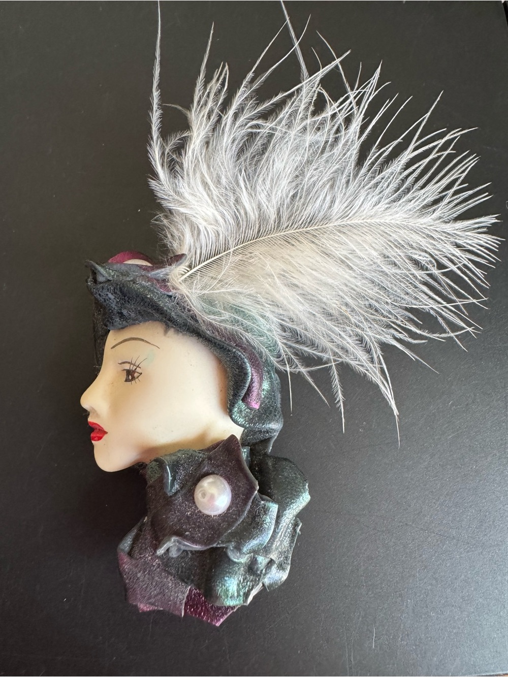 Vintage Feathered Lady Woman’s Profile Flapper Art Deco Face Brooch Pin Polymer